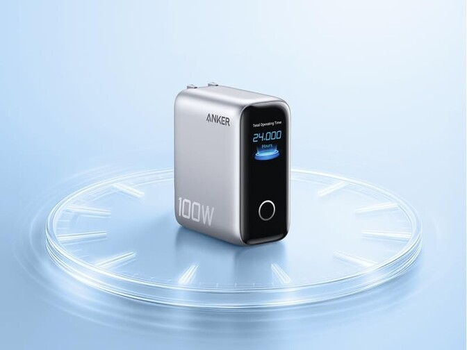 Anker 100W 3-Port Charger with Smart Display – B121B